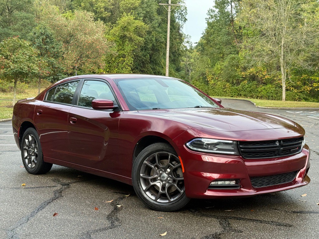 2018 Dodge Charger Image 2