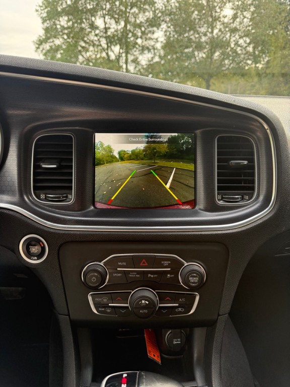 2018 Dodge Charger Image 9