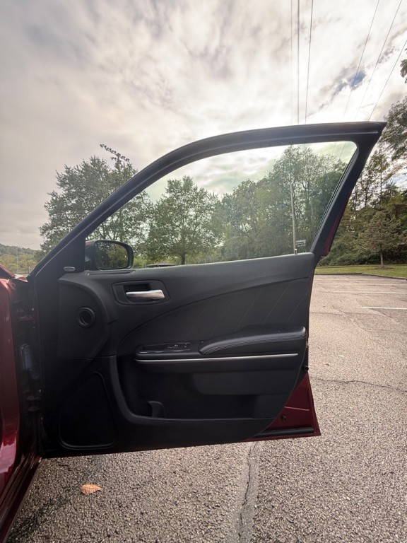 2018 Dodge Charger Image 19