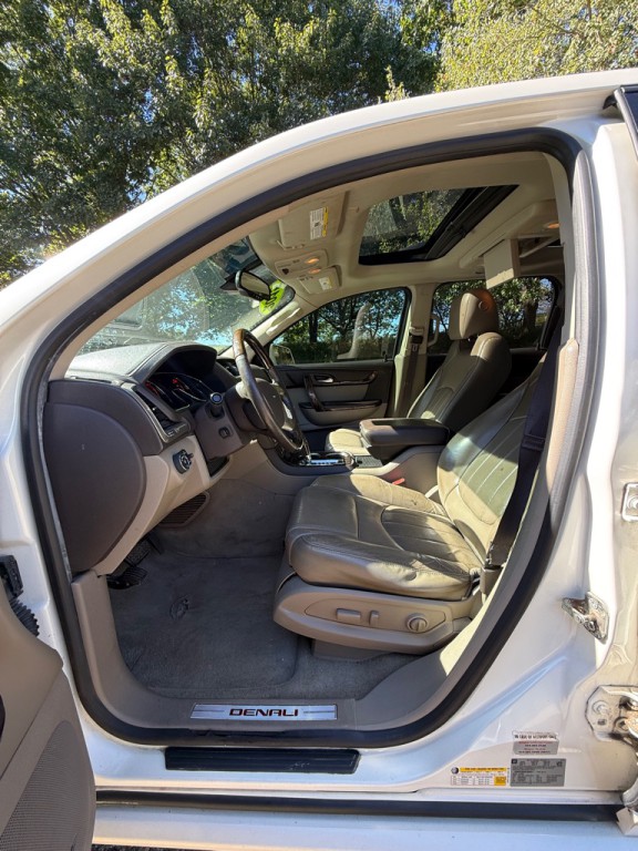 2015 GMC Acadia Image 15