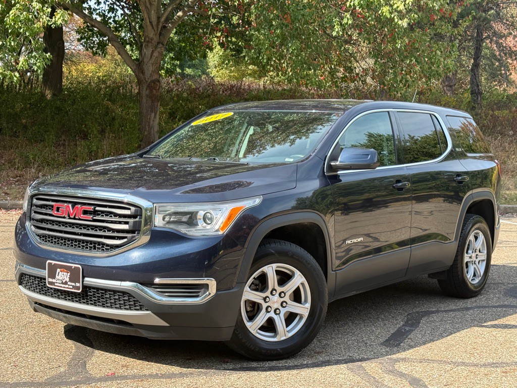 2017 GMC Acadia Image 1