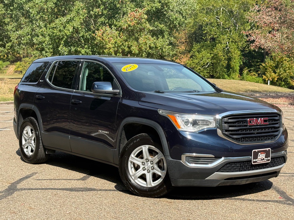 2017 GMC Acadia Image 2