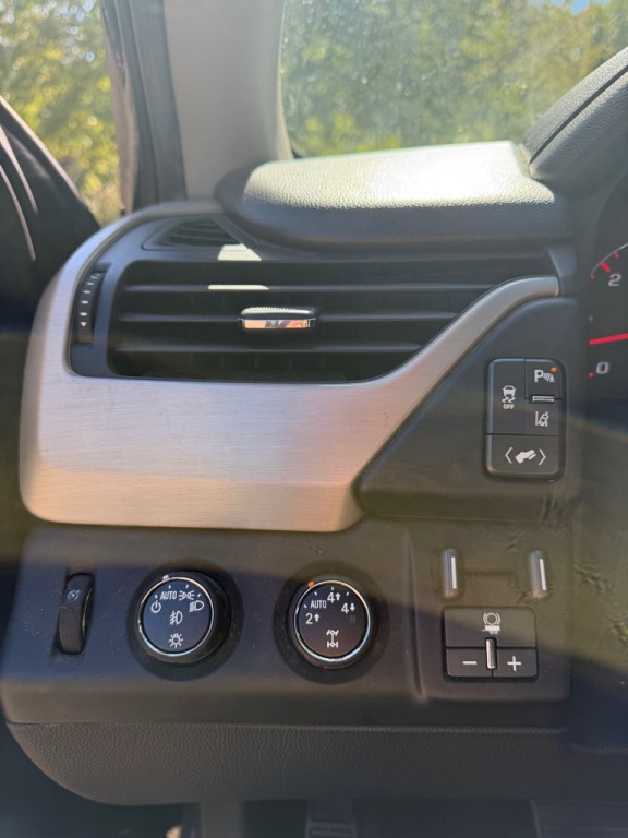 2015 GMC Yukon Image 8