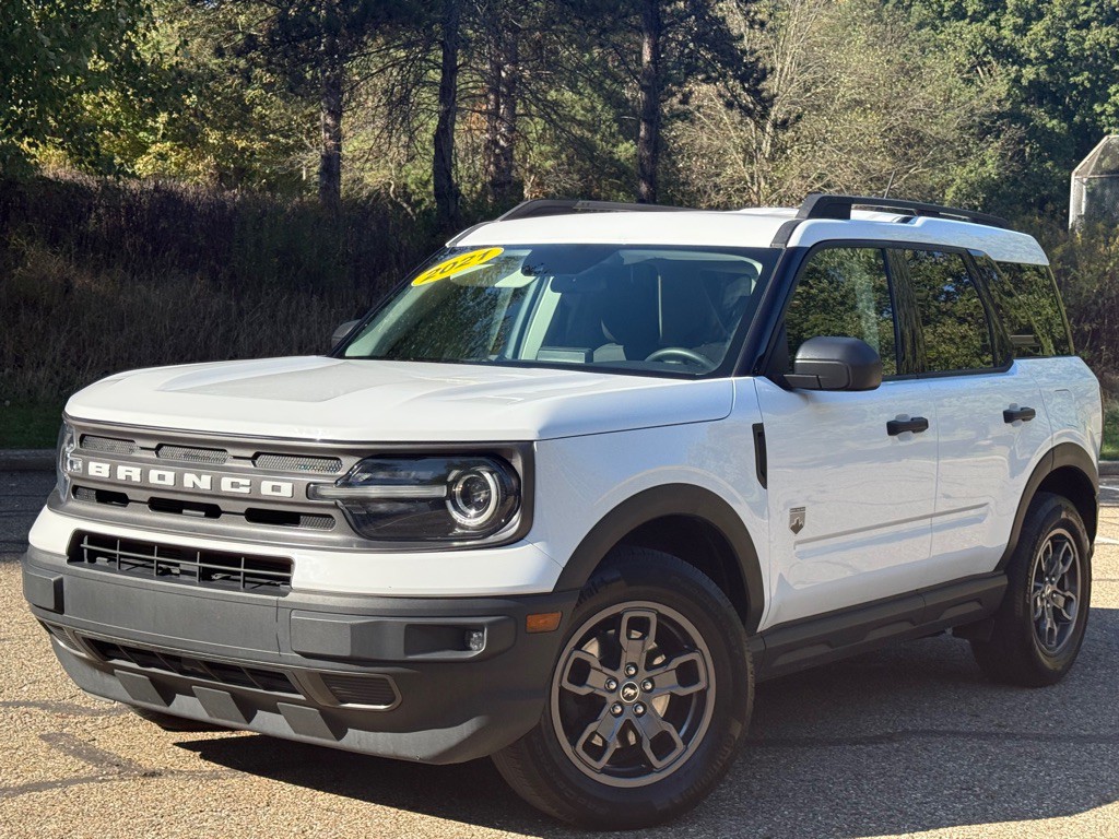 2021 Ford Bronco Image 1
