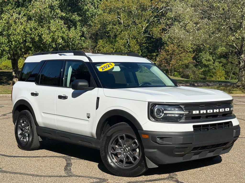 2021 Ford Bronco Image 2