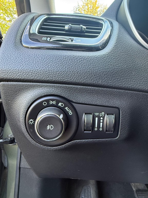 2018 Jeep Compass Image 13