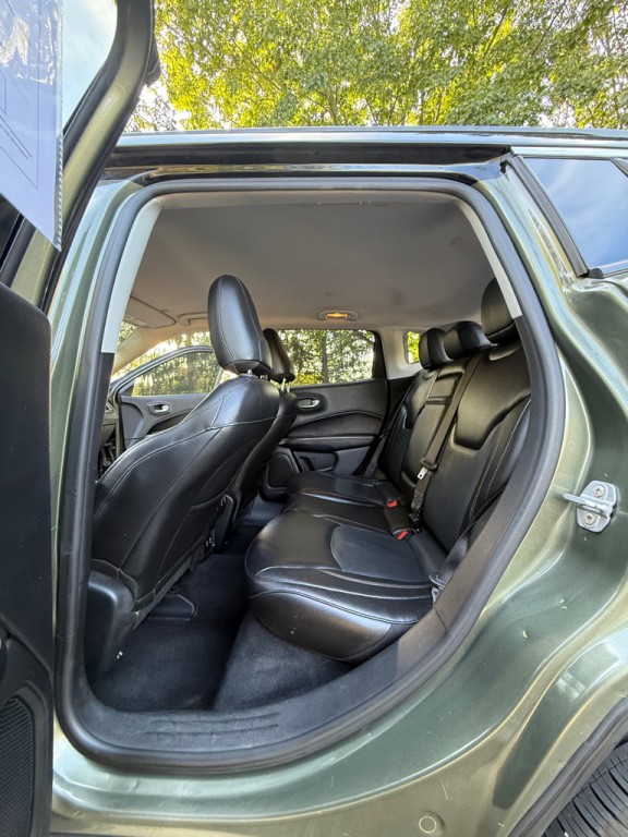 2018 Jeep Compass Image 16