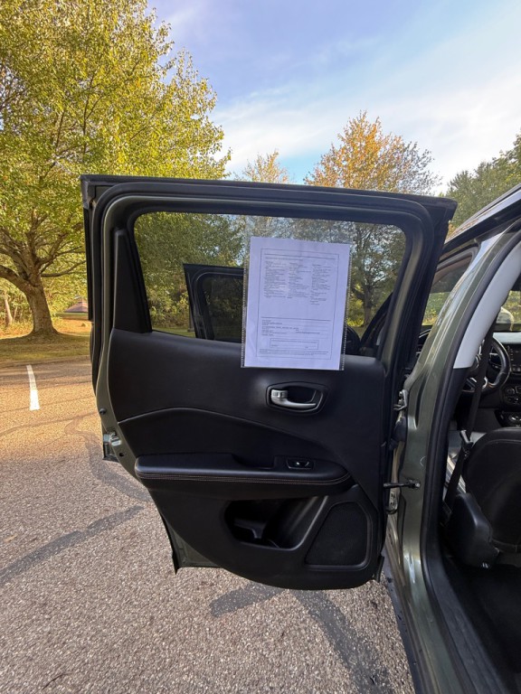 2018 Jeep Compass Image 17