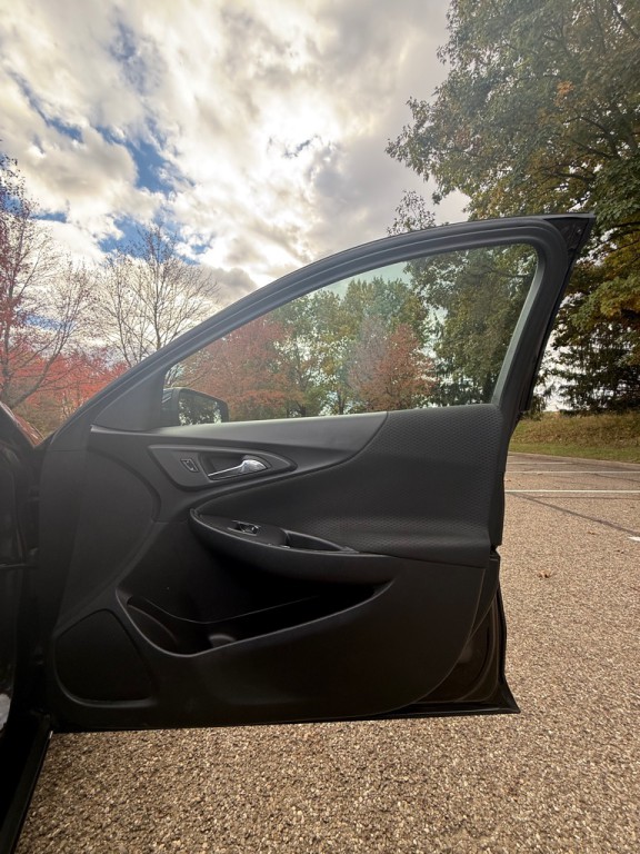2020 Chevrolet Malibu Image 20