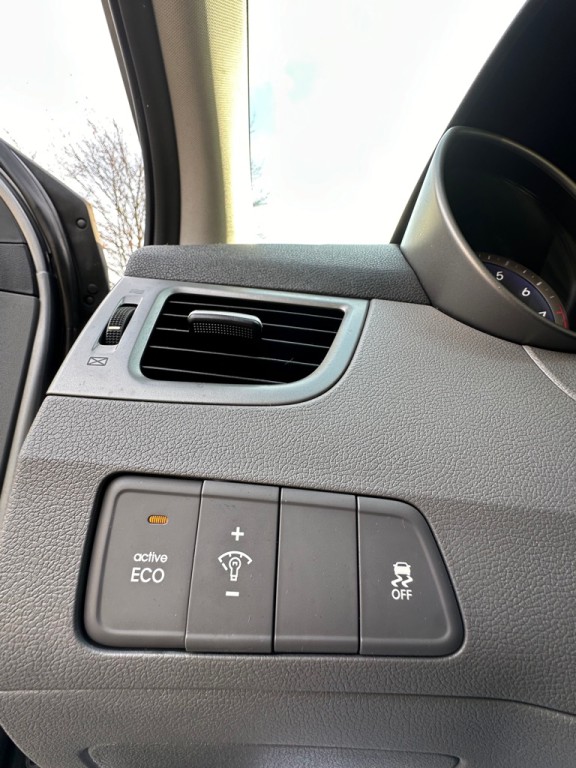 2014 Hyundai Elantra Image 15