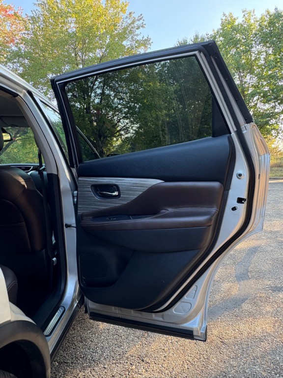 2015 Nissan Murano Image 23