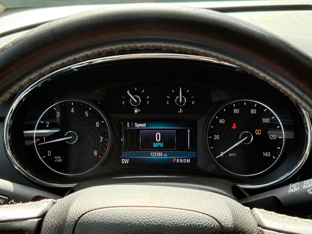 2019 Buick Enclave Image 5