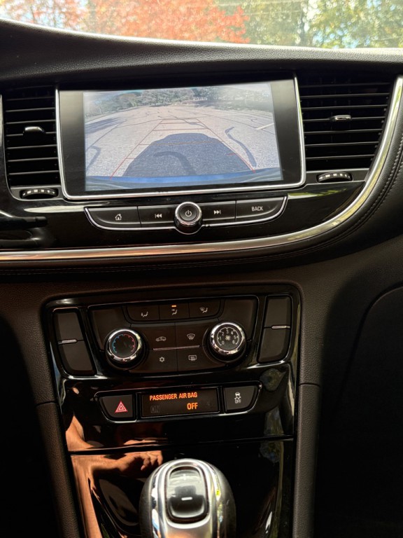 2019 Buick Enclave Image 9
