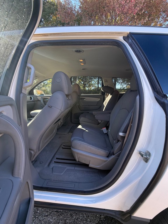 2015 Chevrolet Traverse Image 17