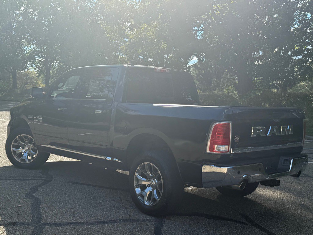 2017 RAM 1500 Image 3