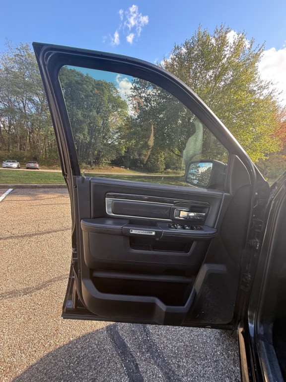 2017 RAM 1500 Image 14