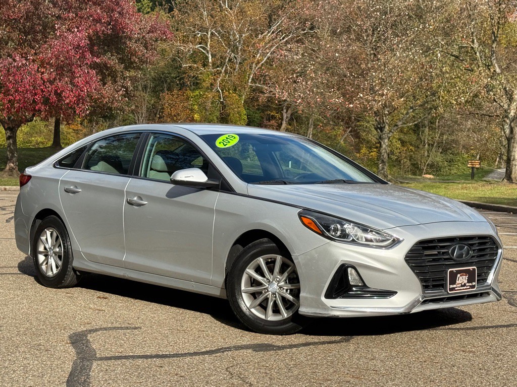 2019 Hyundai Sonata Image 1