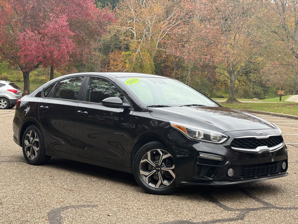 2019 Kia Forte Image 2
