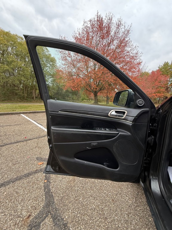 2014 Jeep Grand Cherokee Image 16
