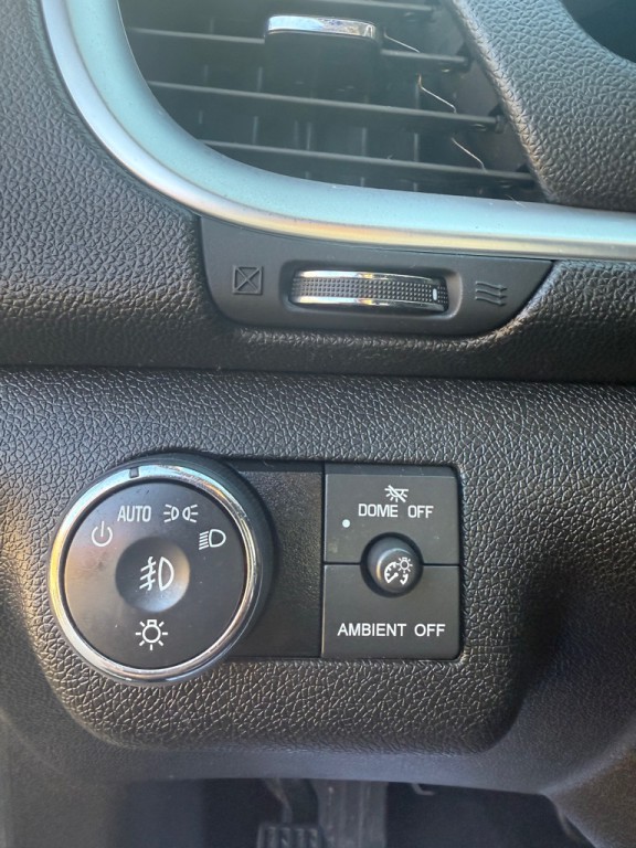 2017 Chevrolet Traverse Image 14