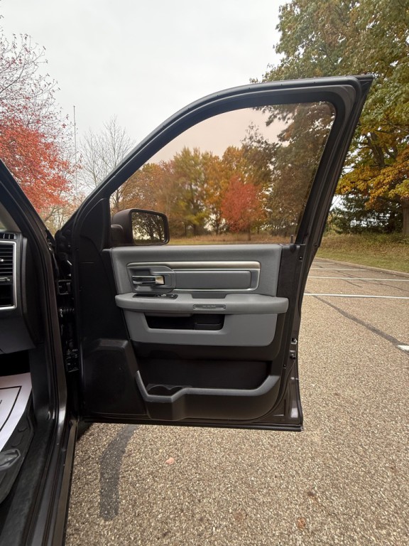 2016 RAM 1500 Image 18