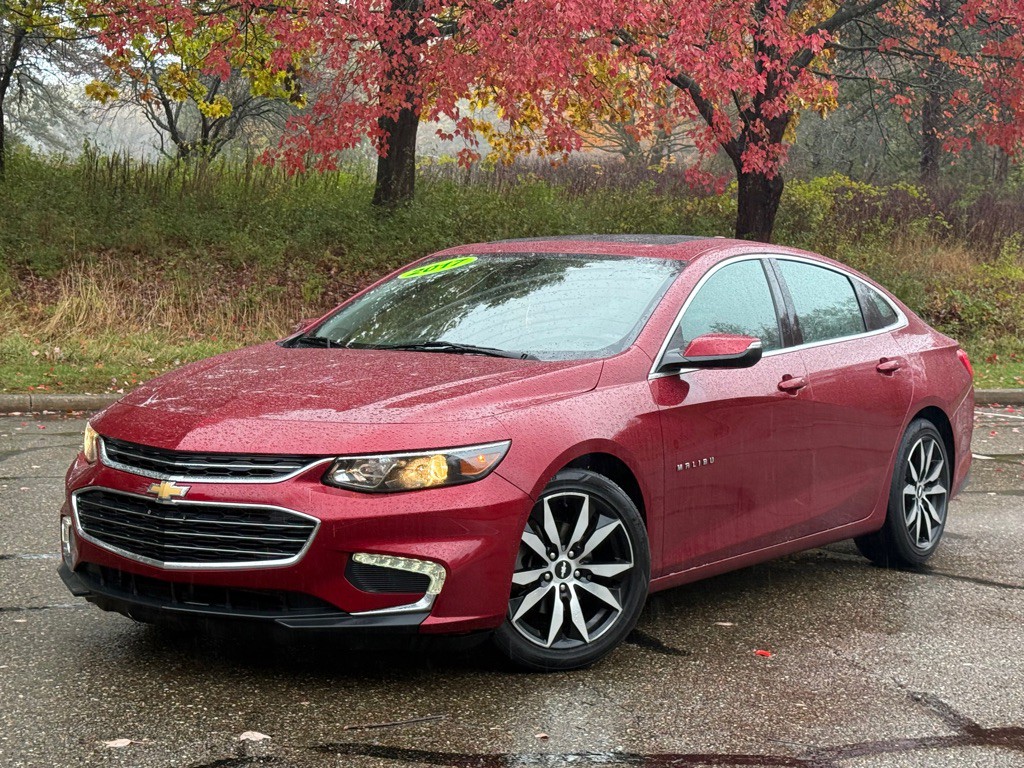 2017 Chevrolet Malibu Image 1