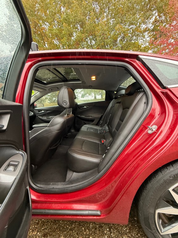 2017 Chevrolet Malibu Image 14