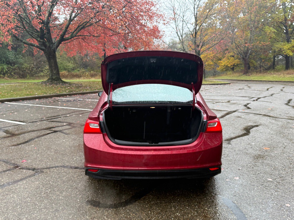 2017 Chevrolet Malibu Image 16