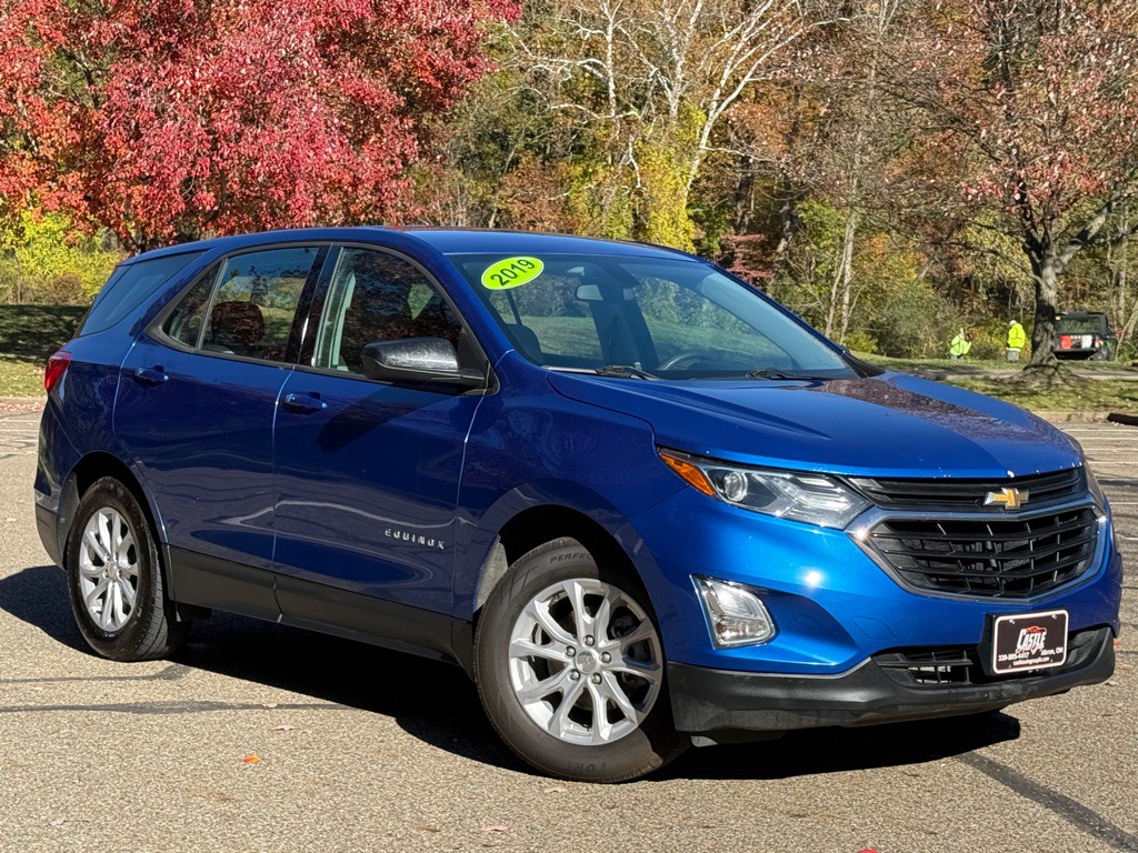 2019 Chevrolet Equinox Image 2