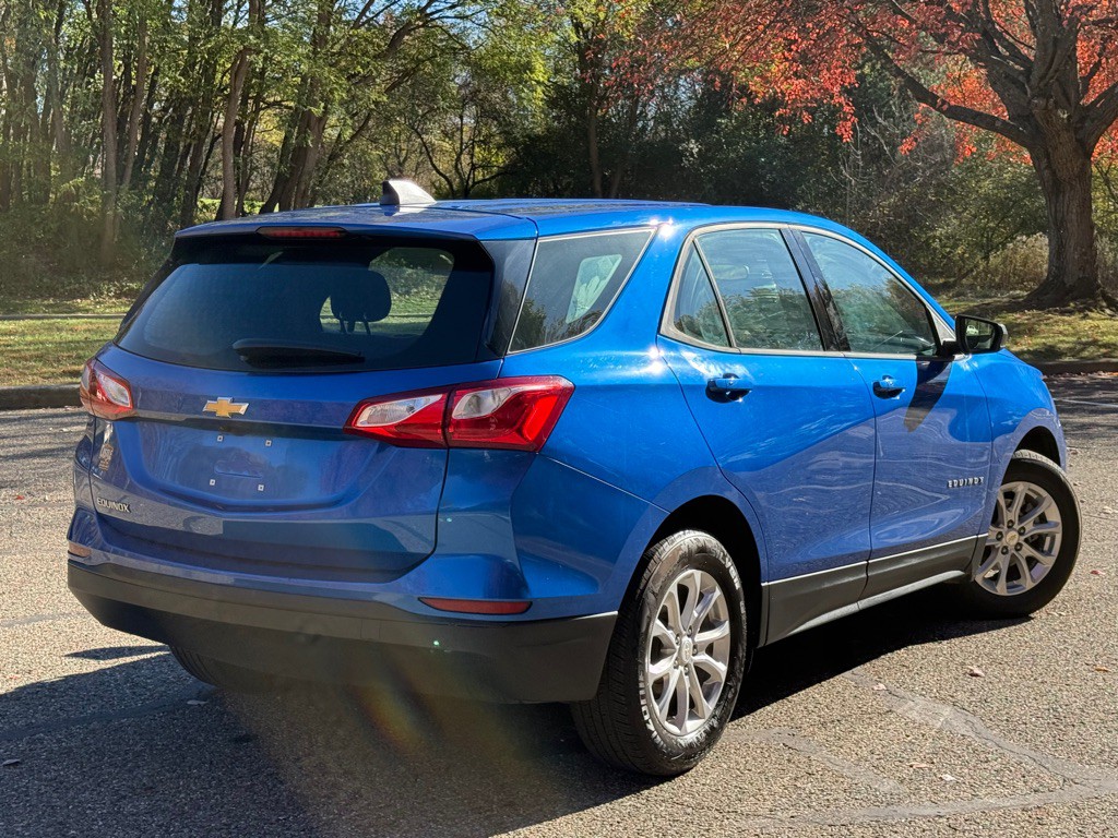 2019 Chevrolet Equinox Image 3
