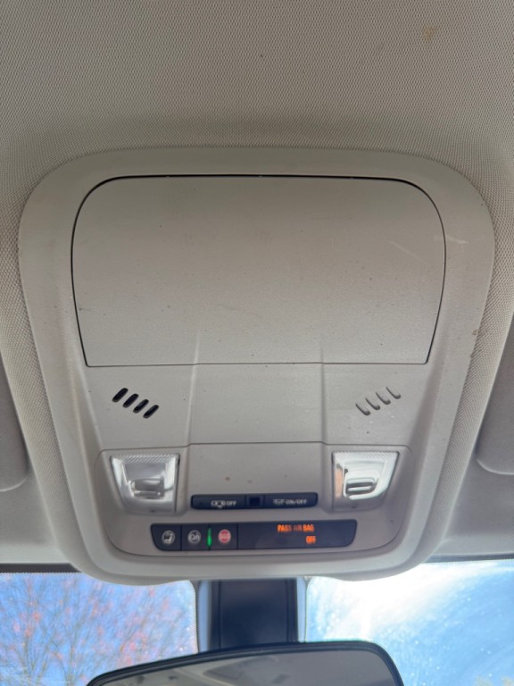 2019 Chevrolet Equinox Image 12