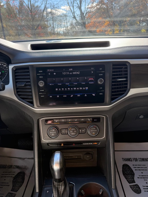 2021 Volkswagen Atlas Image 9