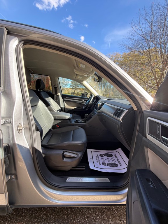 2021 Volkswagen Atlas Image 25