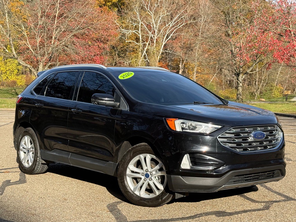 2020 Ford Edge Image 2