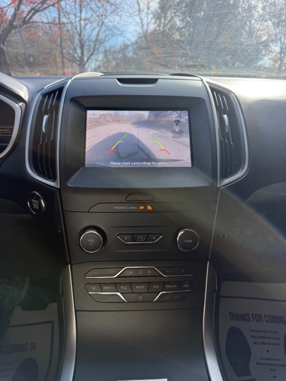 2020 Ford Edge Image 7