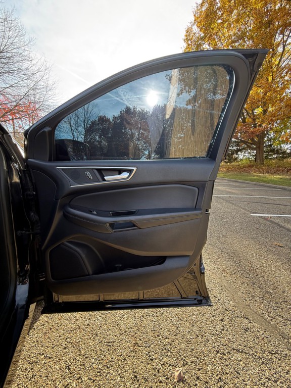 2020 Ford Edge Image 19