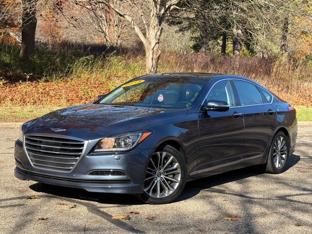 2015 Hyundai Genesis Image 4