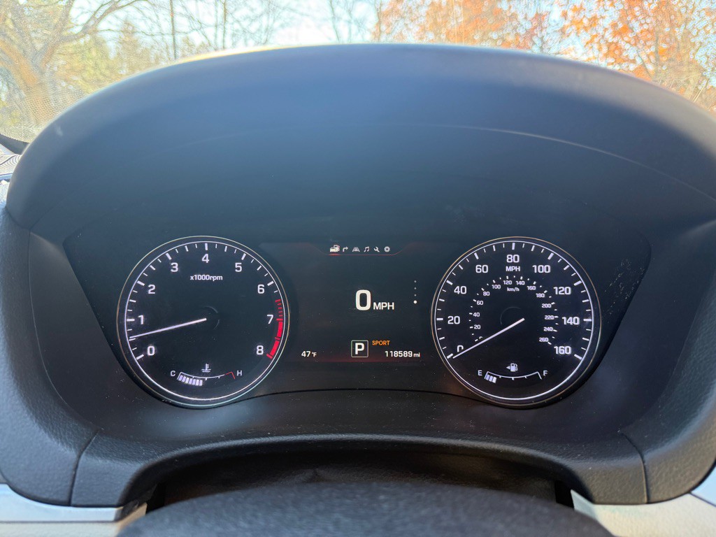 2015 Hyundai Genesis Image 5