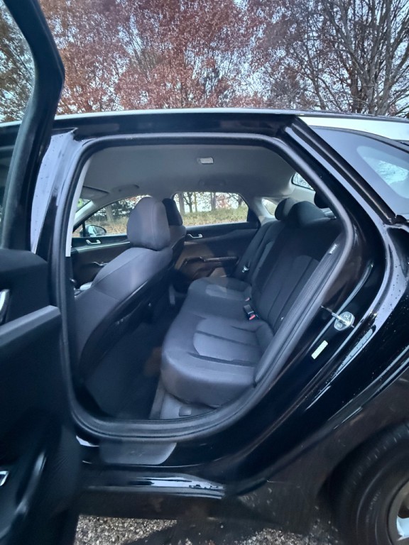 2021 Kia K5 Image 16