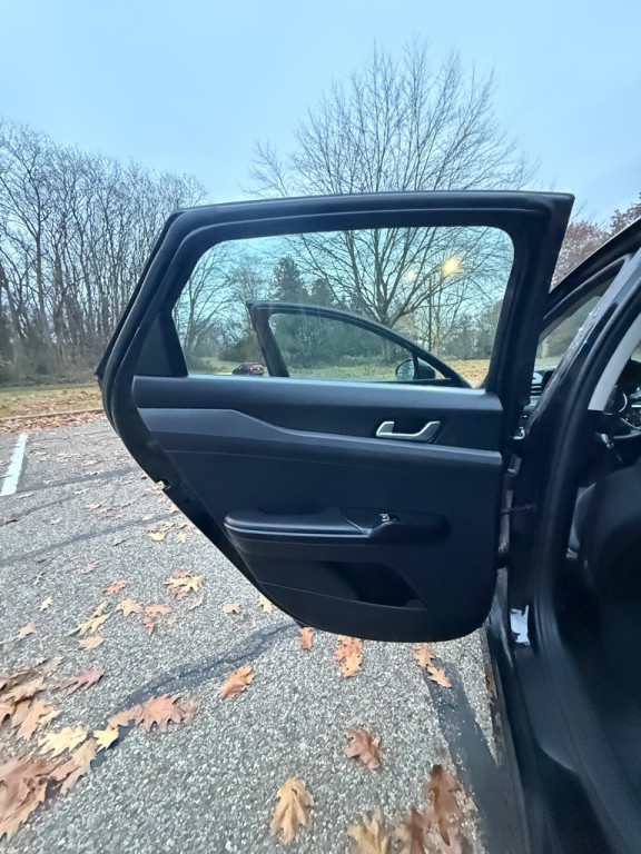 2021 Kia K5 Image 17