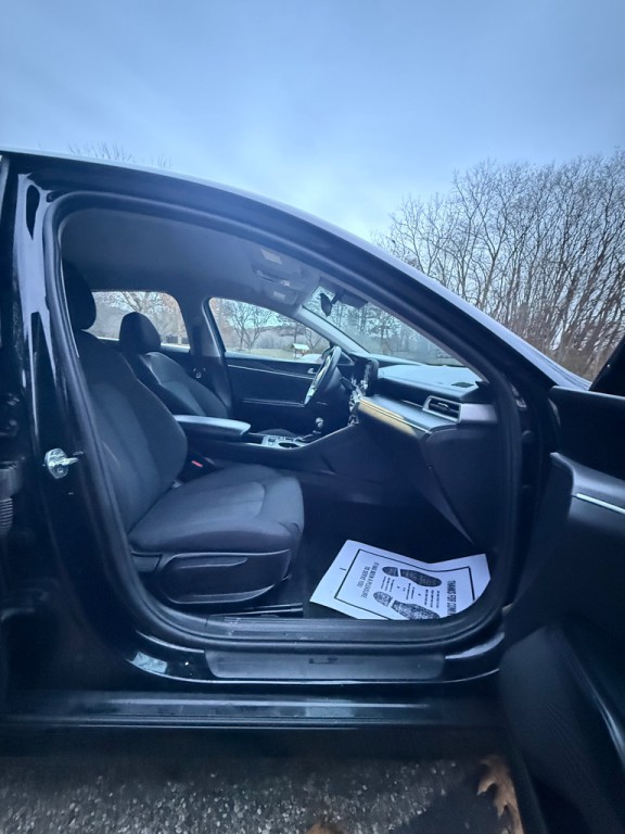 2021 Kia K5 Image 21