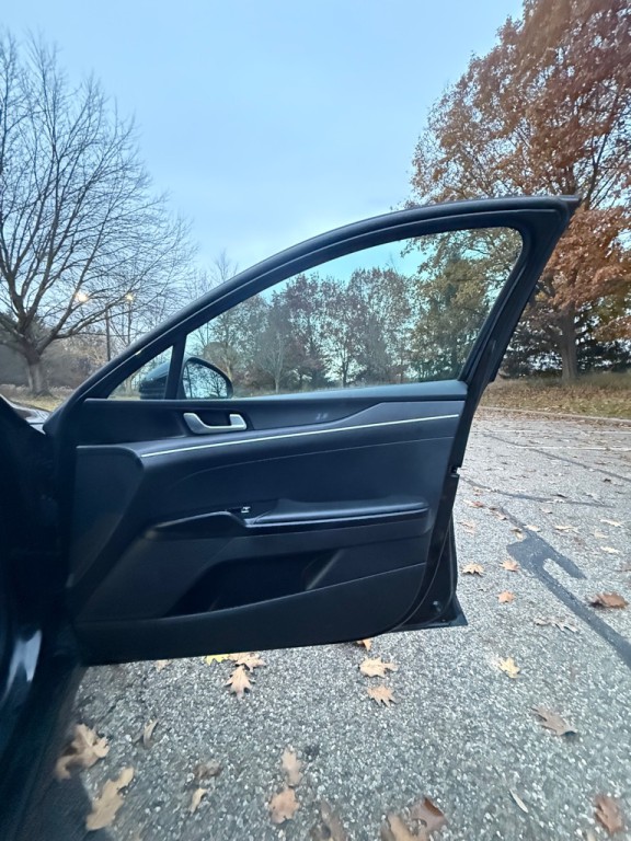 2021 Kia K5 Image 22