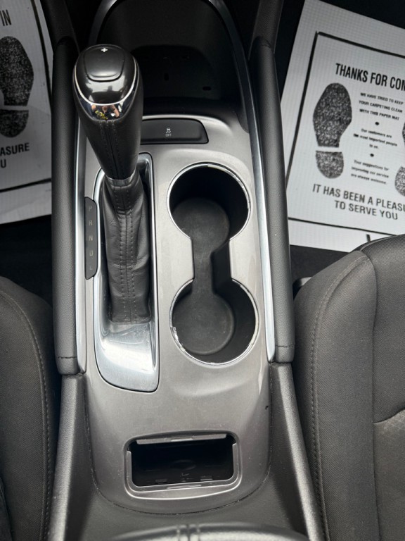 2016 Chevrolet Malibu Image 8