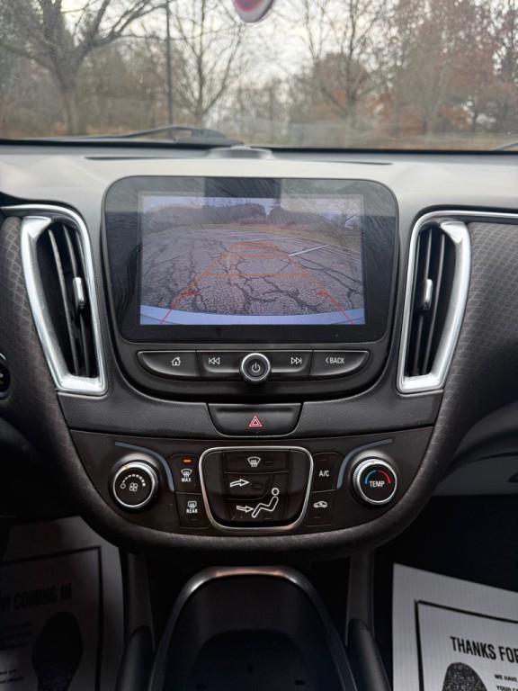 2016 Chevrolet Malibu Image 10