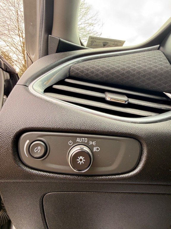 2016 Chevrolet Malibu Image 12