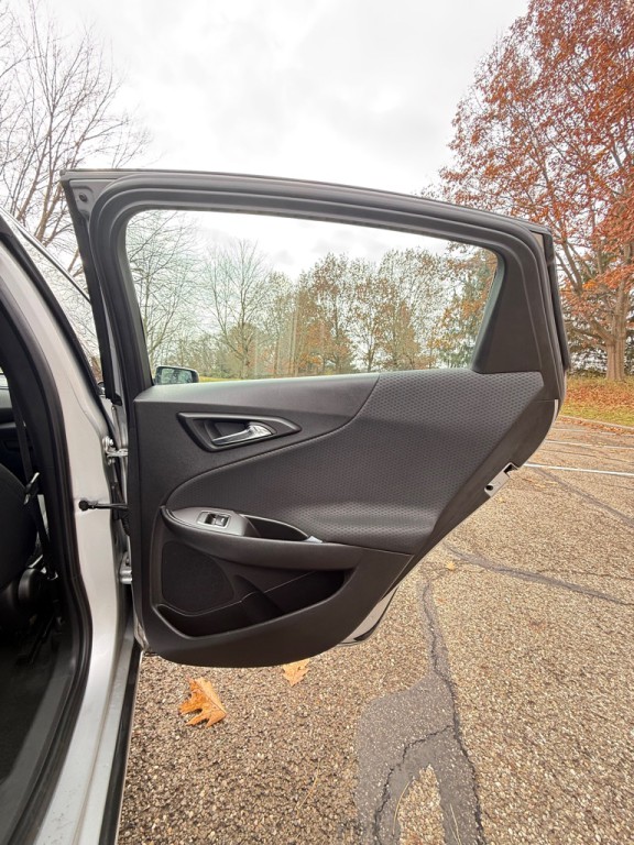2016 Chevrolet Malibu Image 19