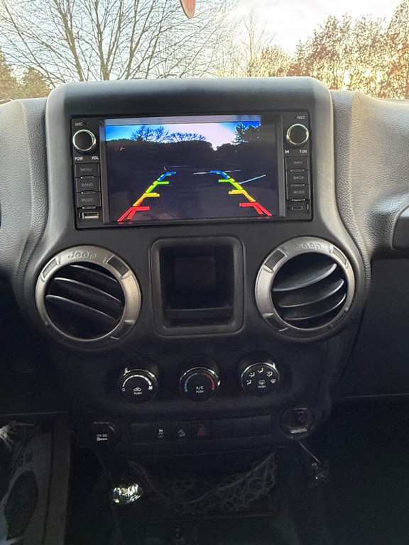 2016 Jeep Wrangler Unlimited Image 9