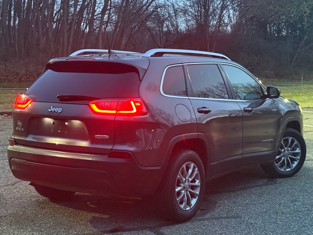 2019 Jeep Cherokee Image 4