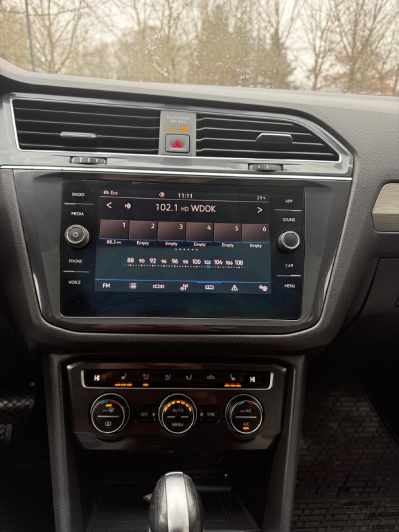 2021 Volkswagen Tiguan Image 8