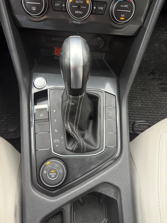 2021 Volkswagen Tiguan Image 12